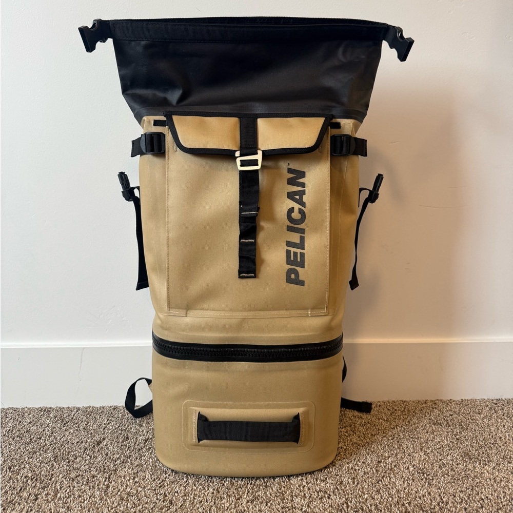 Pelican Dayventure Backpack Cooler - Picture 2 of 8